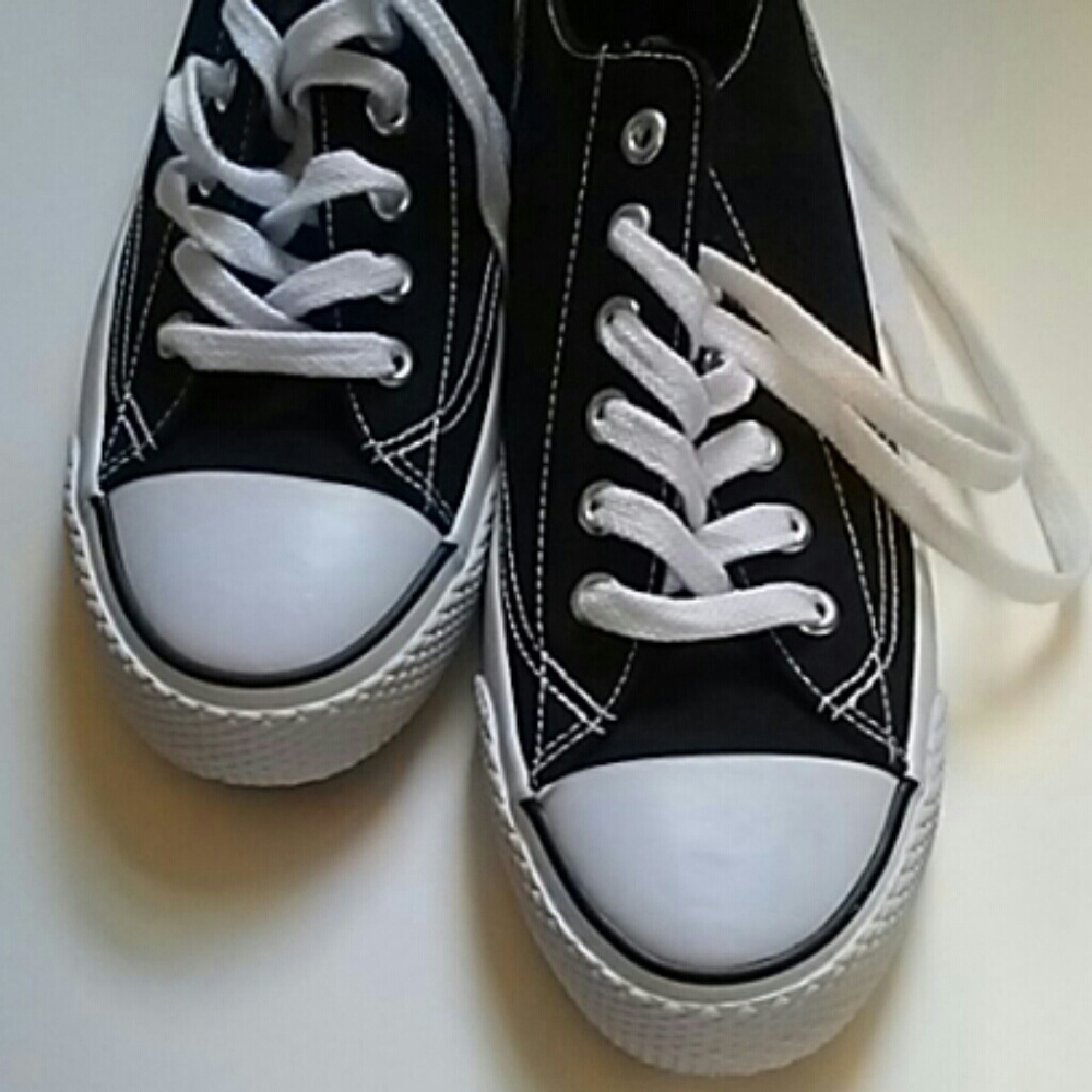 Black Mens Air walk gym shoes